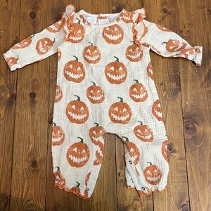 Mud Pie size 3-6 months Halloween Jack o lantern romper